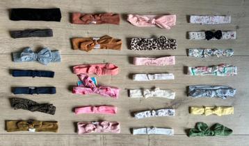 27 haarbandjes baby/ peuter beschikbaar voor biedingen