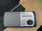 Sony 2 band radio ICF - 303, Gebruikt, Ophalen of Verzenden, Radio