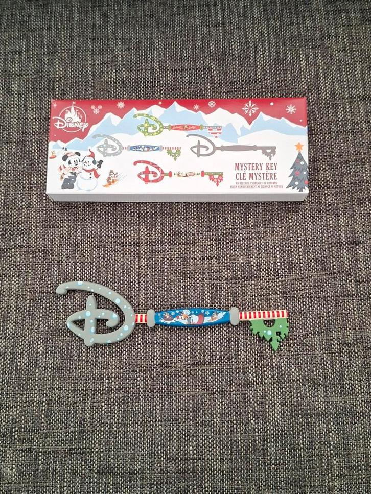 Donald Duck Kerstmis mystery sleutel - Disney Store (nieuw), Verzamelen, Disney, Nieuw, Ophalen of Verzenden