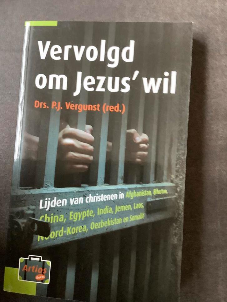 Vervolgd om Jezus' wil, Boeken, Godsdienst en Theologie, Zo goed als nieuw, Ophalen of Verzenden
