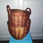 Bruine rieten vintage manden 2 stuks, Huis en Inrichting, Woonaccessoires | Schalen en Manden, Ophalen, Gebruikt, Mand, Riet