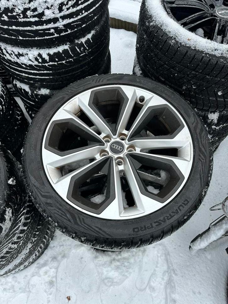 Originele 20 inch 5x112 Audi Q3 SQ3 RSQ3 Velgen & Banden set, Auto-onderdelen, Banden en Velgen, Banden en Velgen, All Season