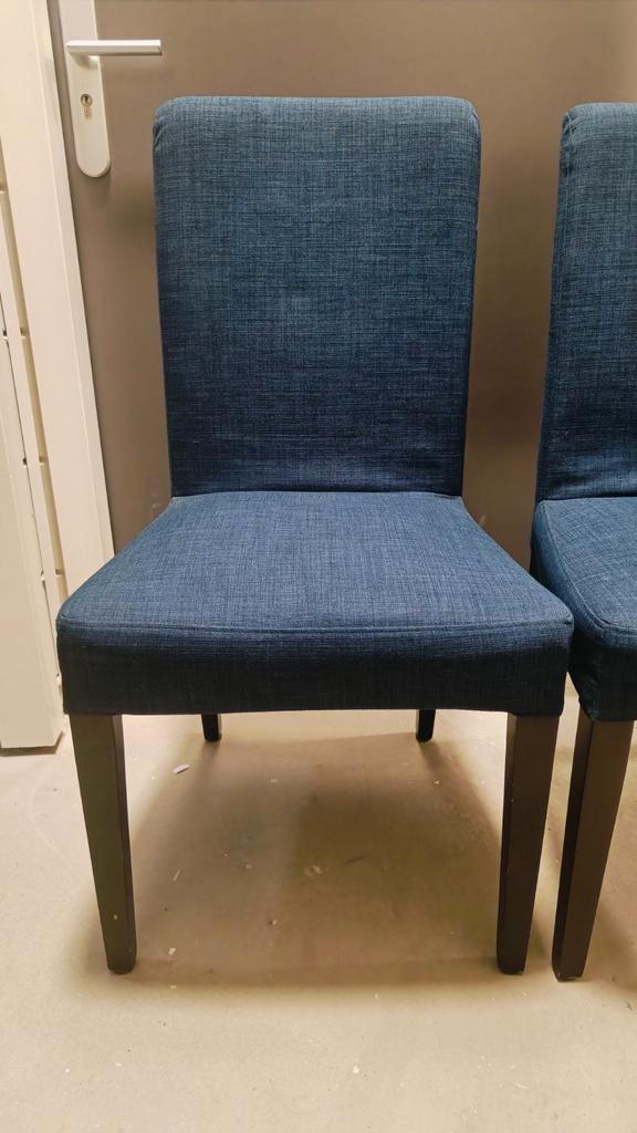2x Blauwe ikea stoel, Huis en Inrichting, Stoelen, Gebruikt, Twee, Hout, Stof, Blauw, Ophalen