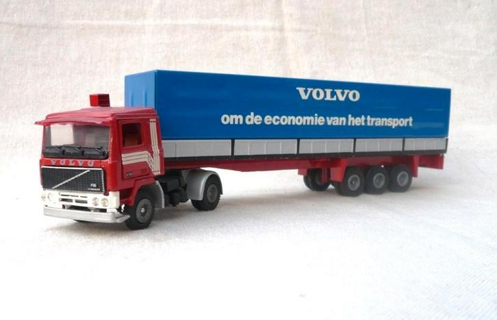 Tekno NL Volvo F10 + oplegger economie van het transport., Hobby en Vrije tijd, Modelauto's | 1:50, Gebruikt, Bus of Vrachtwagen
