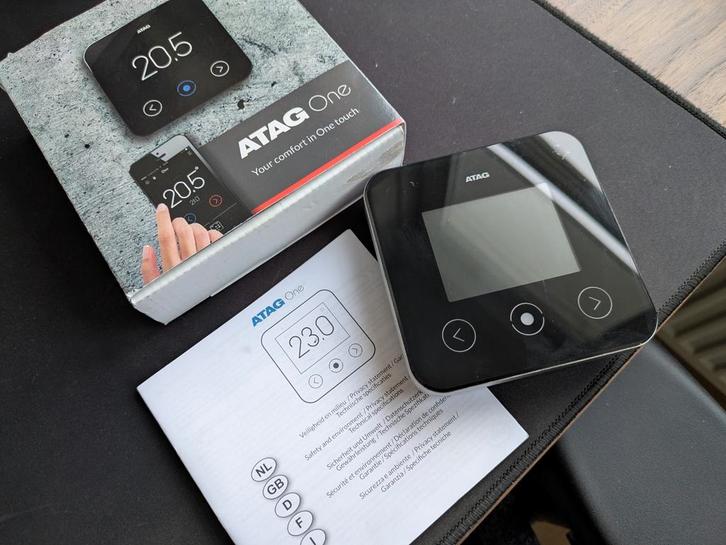 ATAG One 2.0 Slimme Thermostaat, Doe-het-zelf en Verbouw, Thermostaten, Gebruikt, Slimme thermostaat, Ophalen of Verzenden