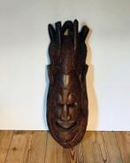 Afrikaans houtsnijwerk 60 cm.hoog 21 cm.breed, Ophalen of Verzenden, Zo goed als nieuw