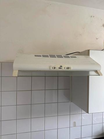 Gebruikte Afzuigkap - Niet Schoon beschikbaar voor biedingen