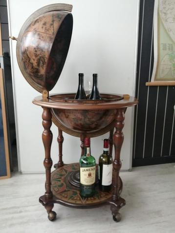 XXL OUDE ORIGINELE ITALIAANSE GLOBEBAR BAR GLOBE 95x60 cm beschikbaar voor biedingen