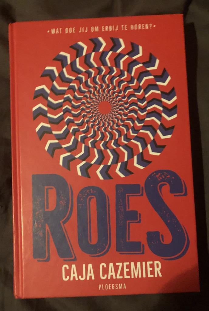 Roes - Caja Cazemier (hardcover), Boeken, Kinderboeken | Jeugd | 13 jaar en ouder, Zo goed als nieuw, Fictie, Ophalen of Verzenden