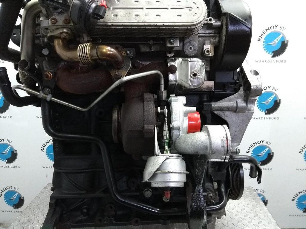 VOLKSWAGEN TOURAN 2.0 TDI Trendline TURBO 2005, Ophalen of Verzenden, Gebruikt, Stiba lid