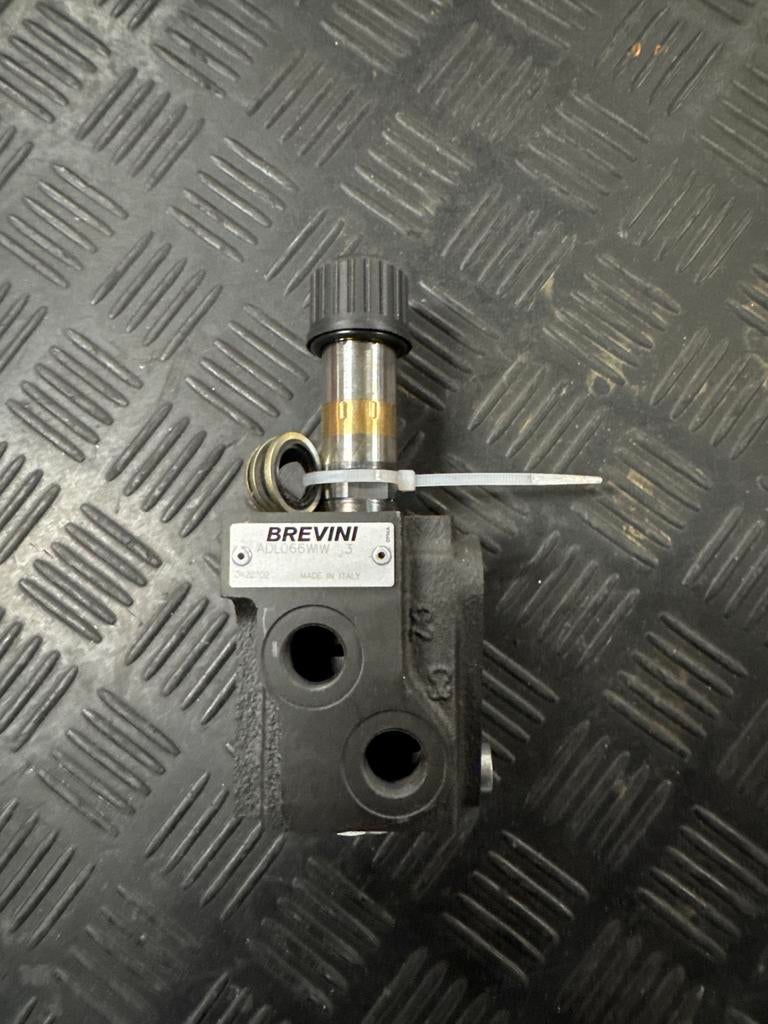 Brevini Ventielenblok ADL066WIW .3, Auto-onderdelen, Klein materiaal, Ophalen