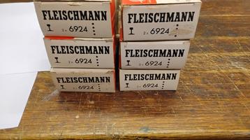 Fleischmann-- schakelaars-- HO/N SPOOR -Te koop: Diverse
soo beschikbaar voor biedingen