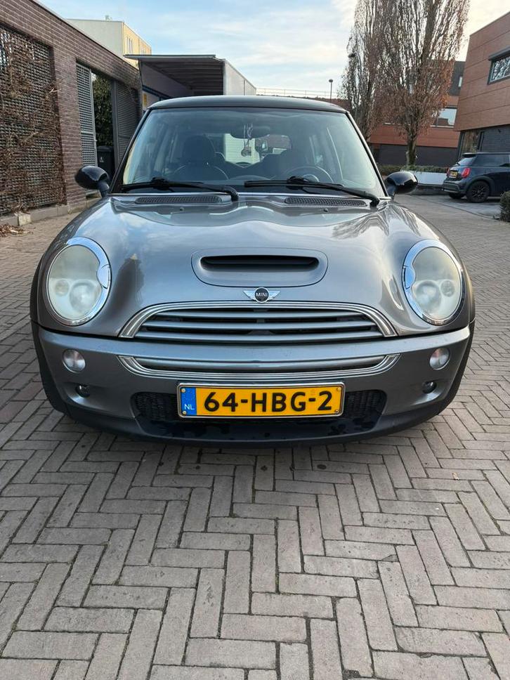 Mini 1.6 16V Cooper S 2003 Grijs, Auto's, Mini, Particulier, Benzine, F, Hatchback, Handgeschakeld, Geïmporteerd, Zilver of Grijs