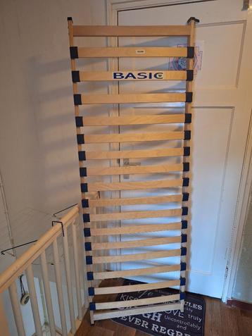 Lattenbodem 70 x 200 beschikbaar voor biedingen