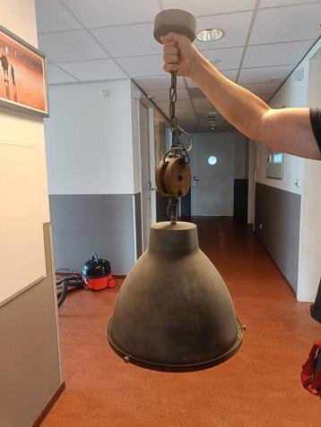 mooie hang lamp beschikbaar voor biedingen
