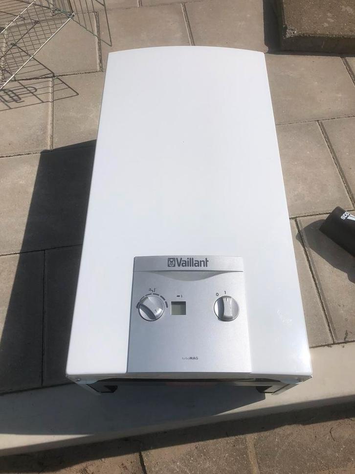 Vaillant badgeiser butaan/propaan/lpg, Doe-het-zelf en Verbouw, Geisers en Boilers, Zo goed als nieuw, Geiser, Propaan of Butaan
