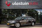 Skoda Superb Combi 1.5 TSI ACT Style Automaat, Leer, Adaptiv, 730 kg, 4 cilinders, 150 pk, Zwart