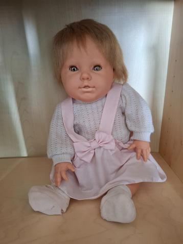 Pop NIEUWSTAAT beschikbaar voor biedingen