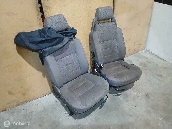 Stoelen Land Rover Discovery 2 II Voor Stoel Links + Rechts, Auto-onderdelen, Interieur en Bekleding, Land Rover, Gebruikt, Ophalen of Verzenden