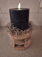 Stoer en sobere houten zaaikandelaar, Ophalen, Hout