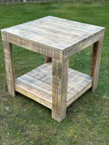 Houten tafels, vierkant, 78x78x80cm, vintage beschikbaar voor biedingen