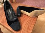 Donkerblauwe Pumps, Kleding | Dames, Schoenen, Ophalen of Verzenden, Zo goed als nieuw, Blauw