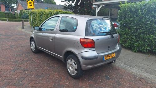 Toyota Yaris 1.0 16V Vvti 3DR Linea Terra MMT 2005 Grijs, Auto's, Toyota, Particulier, Yaris, Benzine, B, Hatchback, Automaat