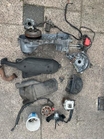 Piaggio hexagon 125cc blok zip runner vespa 180cc onderdelen beschikbaar voor biedingen