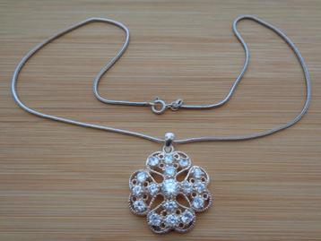 zilveren ketting met grote zilveren kristal hanger [962] beschikbaar voor biedingen