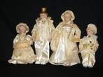 Biscuit Porseleinen Poppen 4 Stuks, Antiek en Kunst, Ophalen