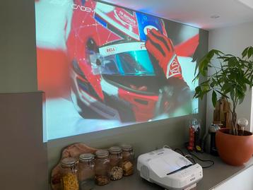 Epson EB 570 | Short Throw beamer LCD | 2700 lumen | 2x HDMI beschikbaar voor biedingen
