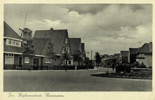 Jac. Hepkemastraat, Heerenveen. - 1943 gelopen, Verzamelen, Ansichtkaarten | Nederland, Gelopen, Gelderland, 1940 tot 1960, Ophalen of Verzenden