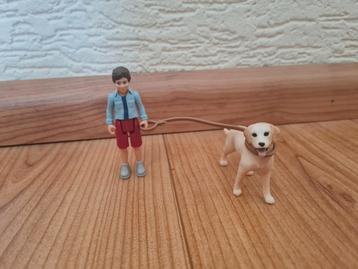 Schleich Farm World 42478 wandeling met labrador retriever beschikbaar voor biedingen