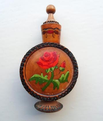 Vintage handbeschilderd flesje. Rozenolie.  beschikbaar voor biedingen