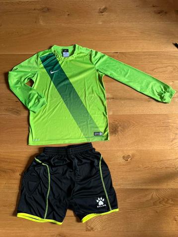 Keepersshirt en broek - maat 140 beschikbaar voor biedingen