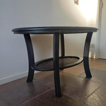 Vintage salontafel- ovaal-webbing-zwart beschikbaar voor biedingen