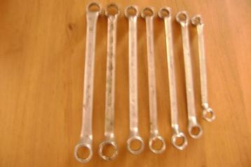 Diverse merken ring sleutels beschikbaar voor biedingen