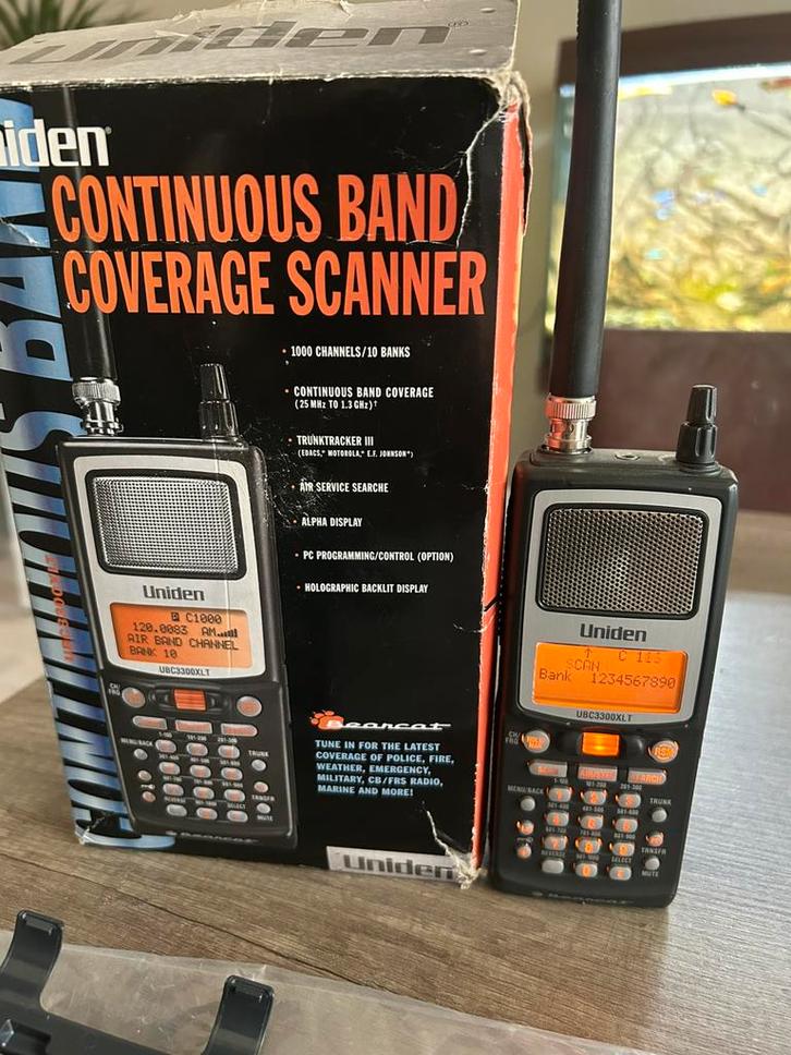 Uniden ubc3300xlt als nieuw Ruilen mag, Telecommunicatie, Scanners, Zo goed als nieuw, 500 kanalen of meer, Draagbaar, Ophalen of Verzenden