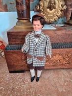 poppenhuis miniaturen caco popje man met pet, Ophalen of Verzenden, Poppenhuis