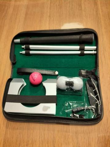 Draagbare golfputterset beschikbaar voor biedingen