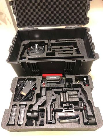 DJI Ronin 3-Axis Gimbal Stabilizer + Quick Plate + Accu  beschikbaar voor biedingen
