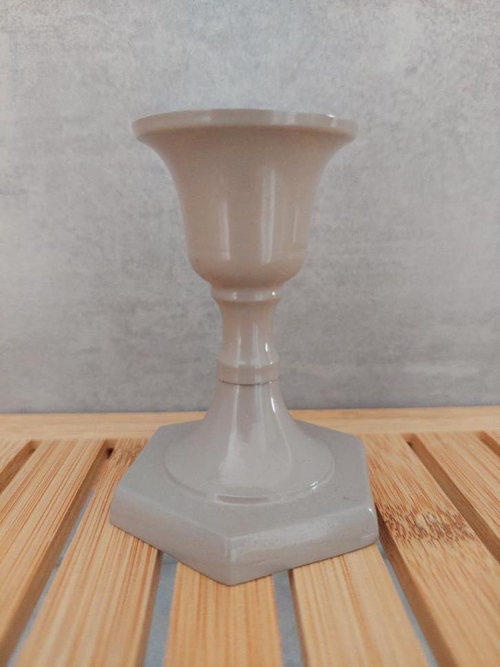 Kleine metalen kandelaar taupe, Huis en Inrichting, Woonaccessoires | Kandelaars en Kaarsen, Gebruikt, Kandelaar, Minder dan 25 cm