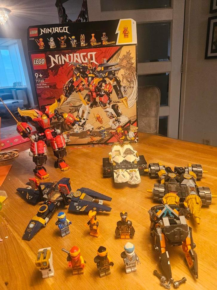 LEGO Ninjago 71765 - Gouden Ultra Draak Mech + Wu Bot, Kinderen en Baby's, Speelgoed | Duplo en Lego, Zo goed als nieuw, Ophalen of Verzenden