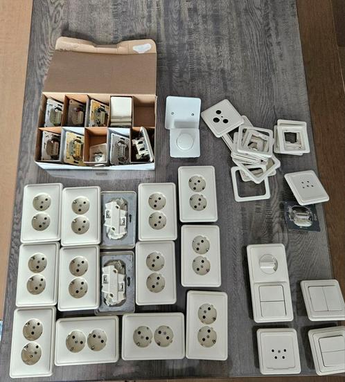 Peha schakelmateriaal, Doe-het-zelf en Verbouw, Elektra en Kabels, Gebruikt, Ophalen of Verzenden