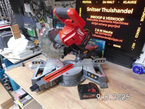 Milwaukee Afkortzaag., Doe-het-zelf en Verbouw, Gereedschap | Zaagmachines, Zo goed als nieuw, Afkortzaag, 1200 watt of meer, 30 tot 70 mm