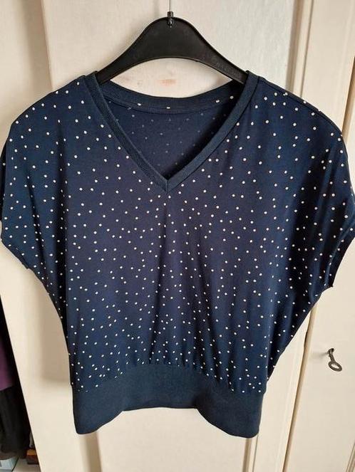 Donkerblauw tshirt maat 40, Kleding | Dames, T-shirts, Zo goed als nieuw, Maat 38/40 (M), Blauw, Korte mouw, Ophalen of Verzenden