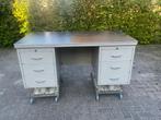 Industrieel Stalen Vintage Bureau, Huis en Inrichting, Bureaus, Ophalen, Gebruikt