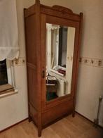 Antieke Linnenkast met Spiegel, Ophalen