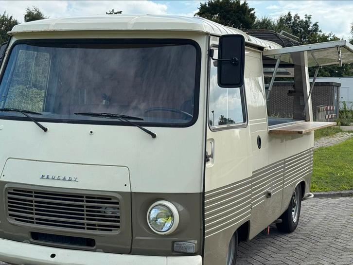 Vintage peugeot J7 oldtimer foodtruck, Auto's, Bestelauto's, Particulier, Peugeot, Benzine, Handgeschakeld, Geïmporteerd, Overige kleuren