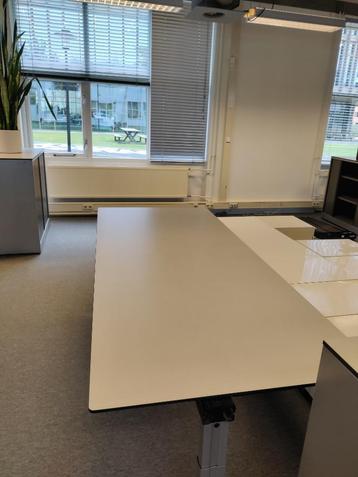 Kantoor bureau grijs (groot) - verstelbaar beschikbaar voor biedingen